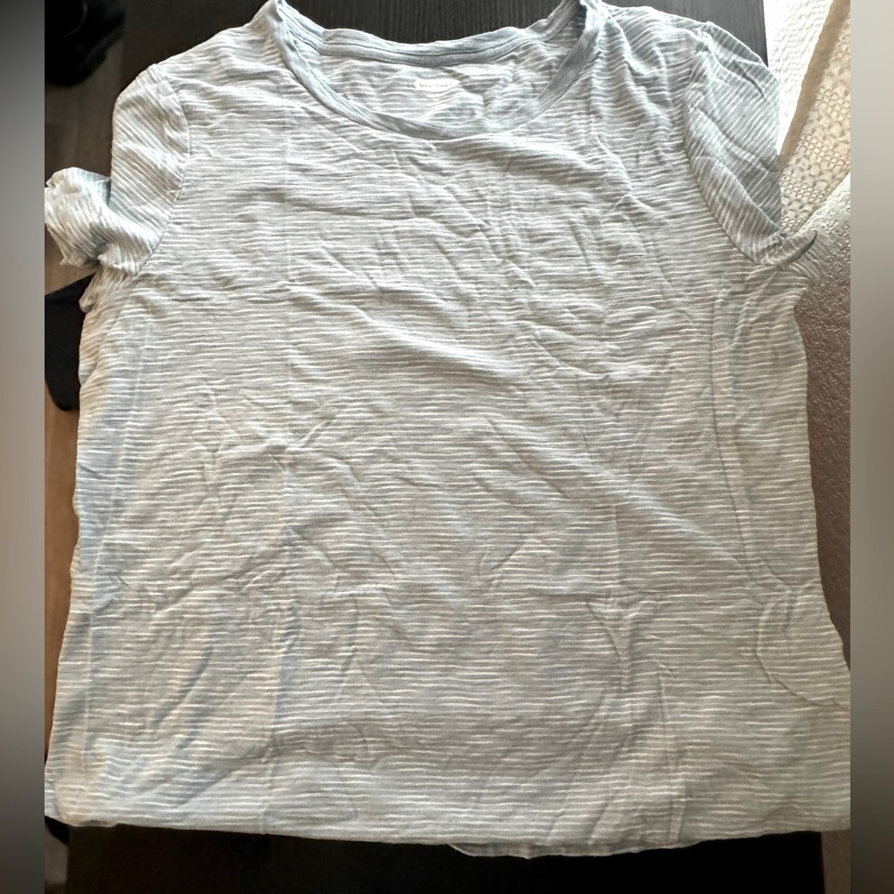 Women’s size XL Old Navy tee. Light blue and white strip